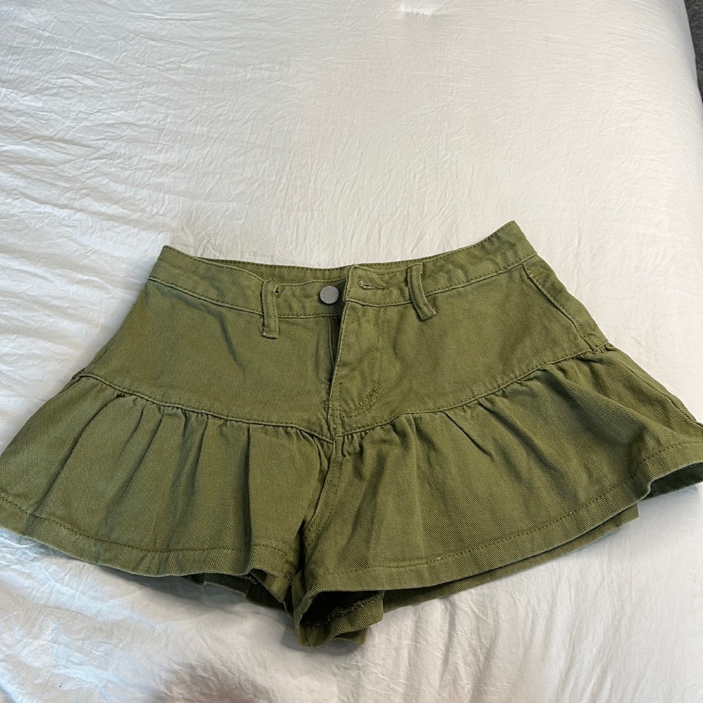 SHEIN green cargo shorts